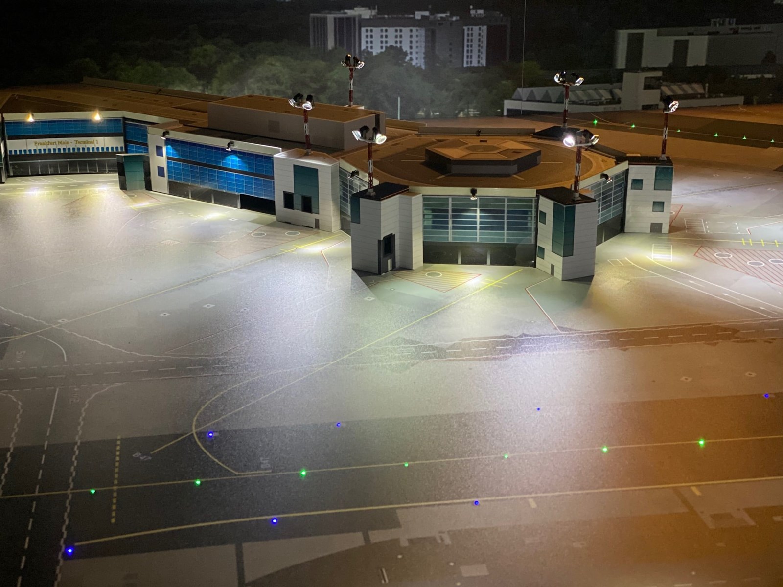 FRA (Frankfurt) 1:200